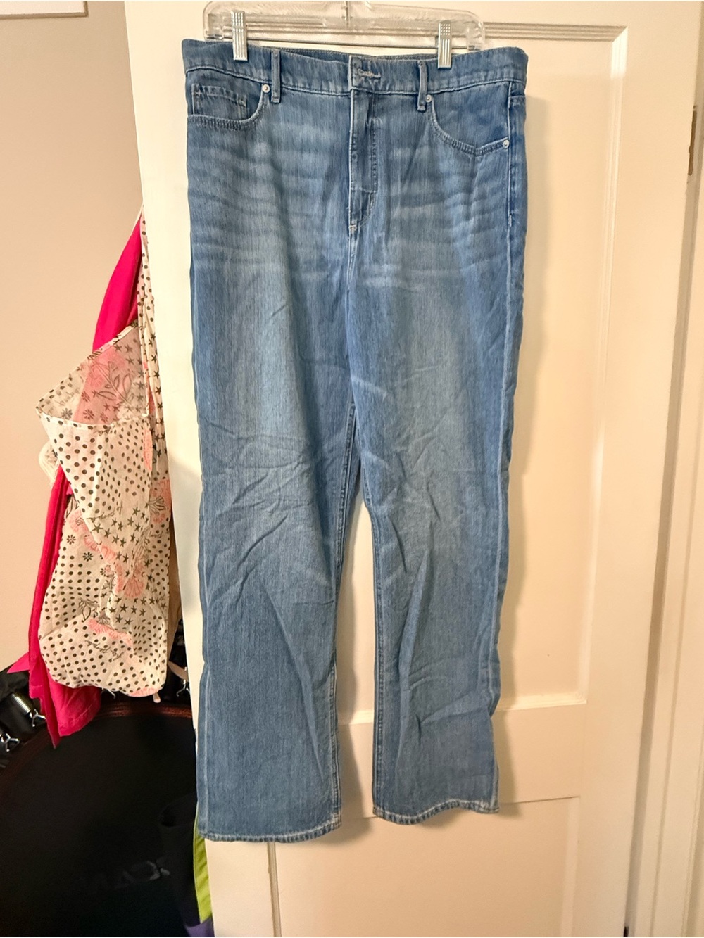 LOFT Light Wash Relaxed Straight-Leg Jeans - Picture 1 of 3